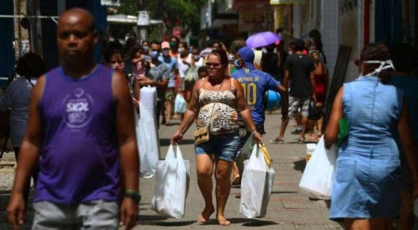 Setores da economia do Recife devem começar a reabrir a partir de junho